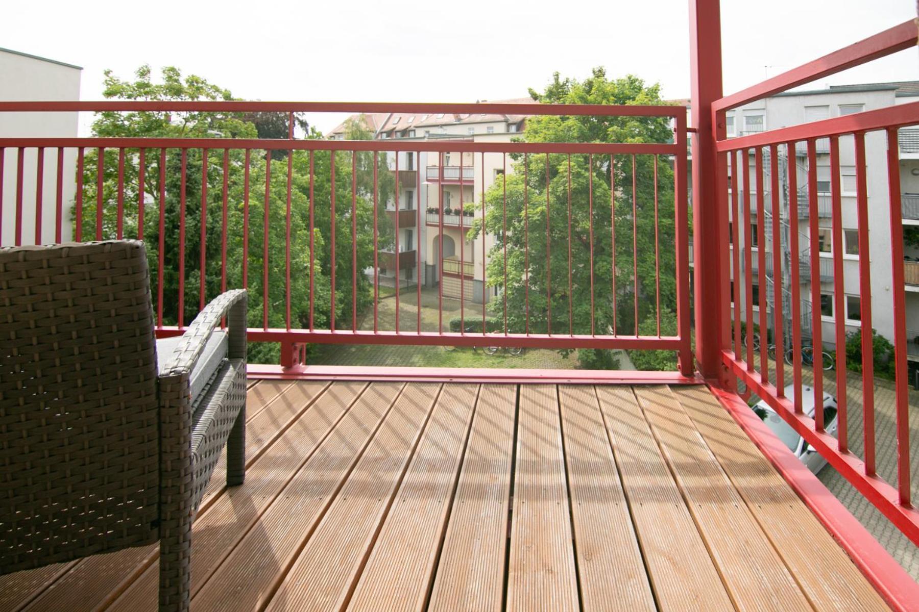 2 Zimmer, Bett Und Schlafsofa, Balkon, Waschmaschine L Leipzig Luaran gambar